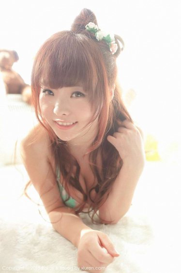 女模裸照
