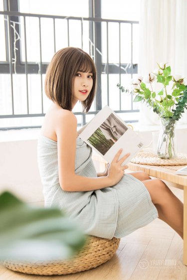 李炜资料